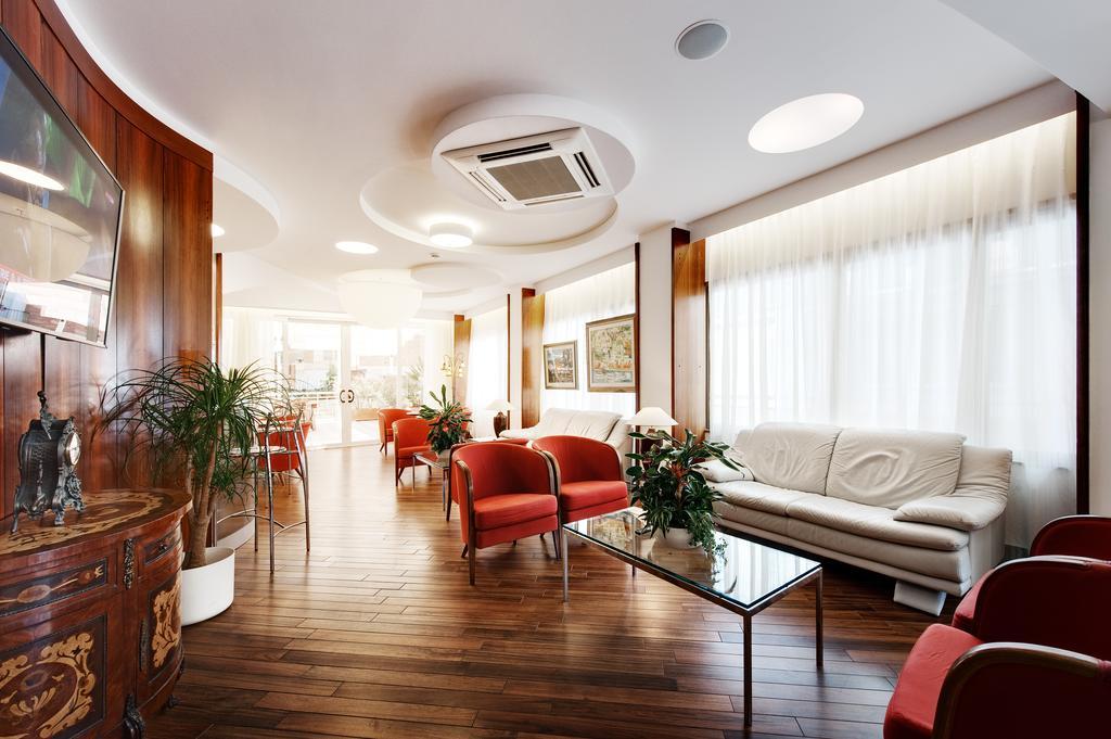 Hotel Continental San Benedetto del Tronto Exterior foto